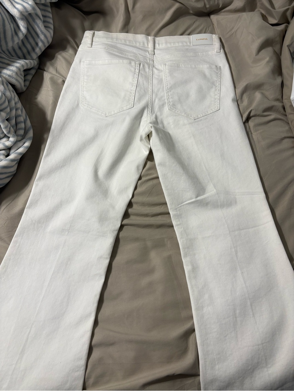 Express White Raw Hem Jeans Size 12R 30" Inseam